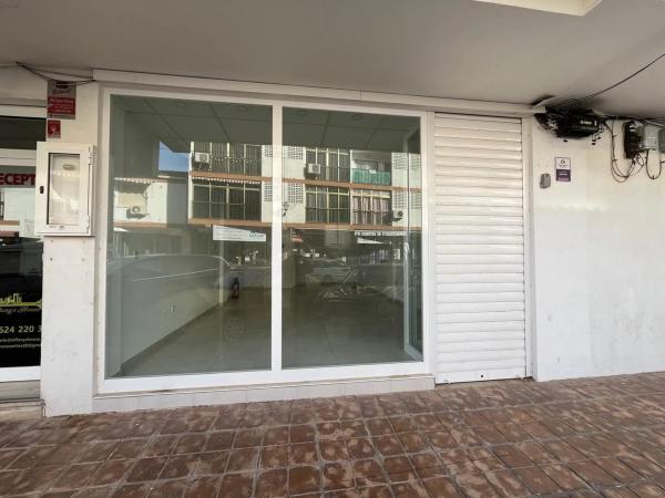 Local en Barrio Zona Rincón Bajo