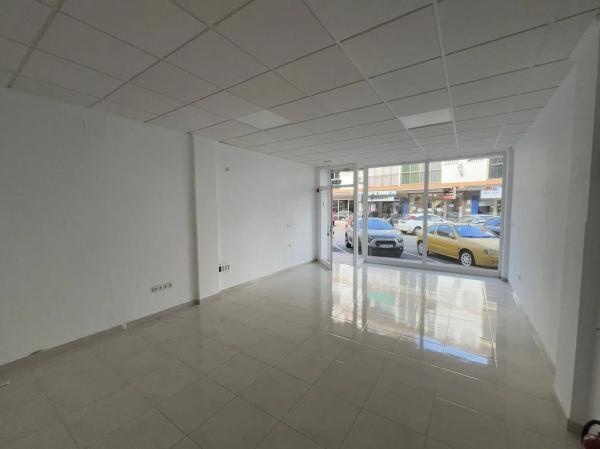 Local en Barrio Zona Rincón Bajo