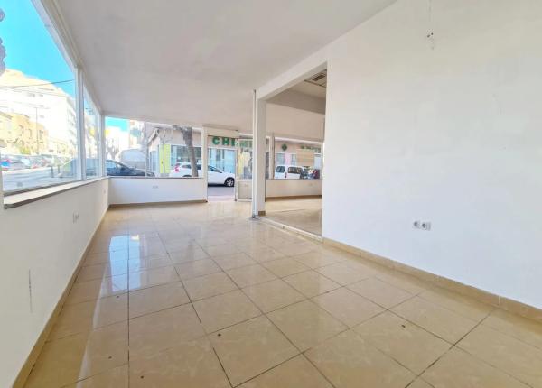 Local en calle de Goya, 3