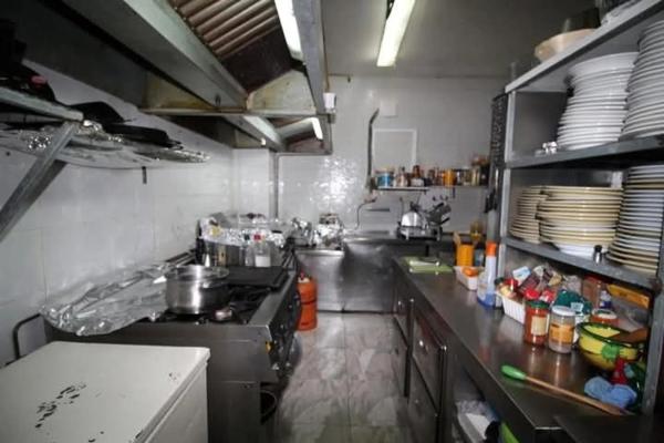 Local en rentabilidad en Pueblo Poniente