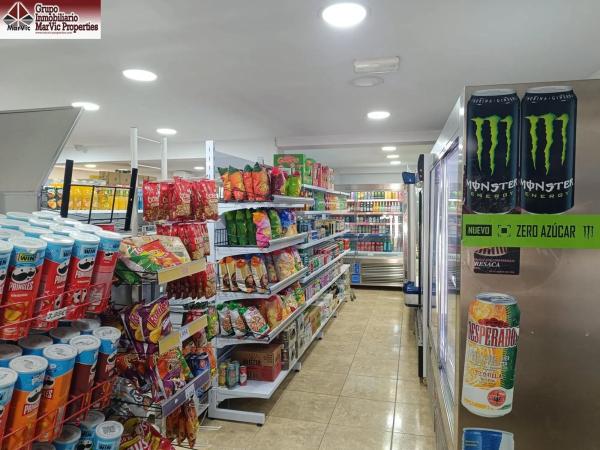 Supermercado en Playa de Poniente