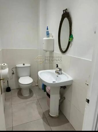 Local en Pueblo Levante