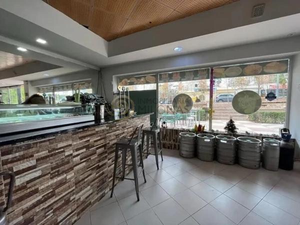 Local en Pueblo Levante