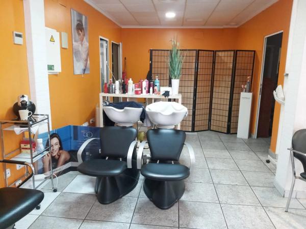 Local en calle Gardenias, 7