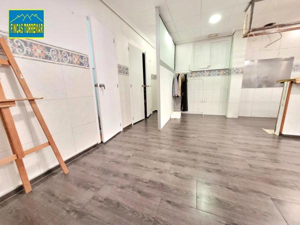 Local en calle de Jupiter