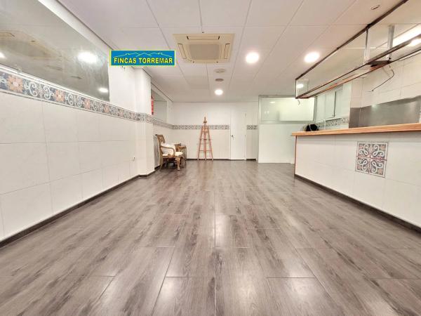 Local en calle de Jupiter