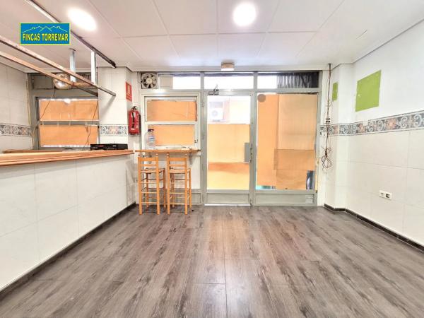 Local en calle de Jupiter