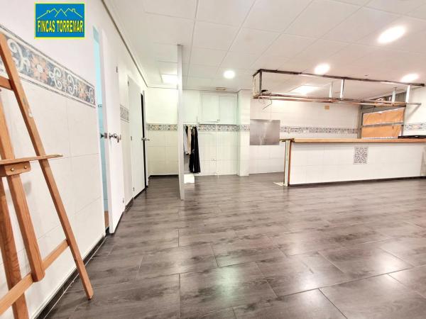 Local en calle de Jupiter