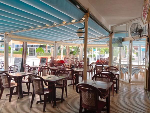 Local en Pueblo Levante