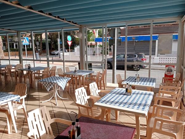 Local en Pueblo Levante