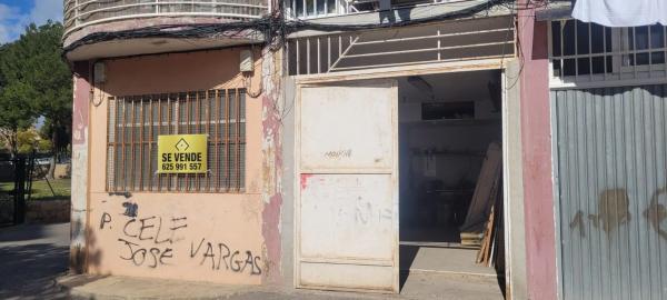 Local en avenida de Francia, 7