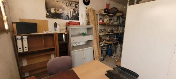 Local en avenida de Francia, 7