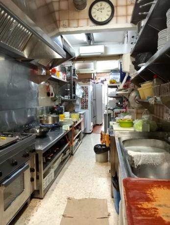 Local en Pueblo Levante