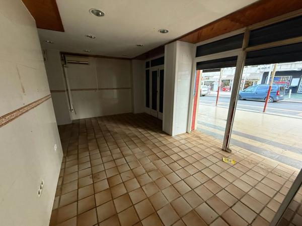 Local en avenida del Doctor Orts Llorca