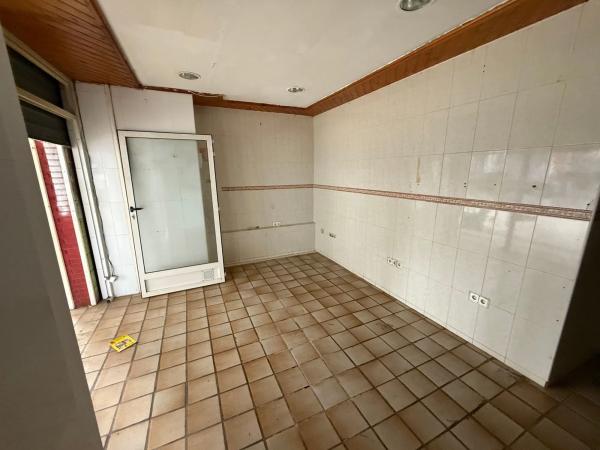 Local en avenida del Doctor Orts Llorca