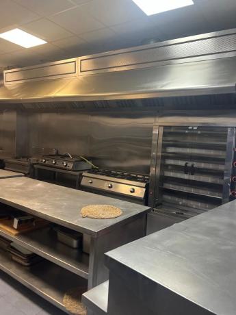 Local en avenida Beniardá