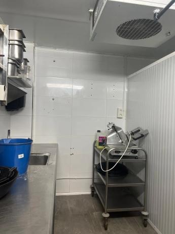 Local en avenida Beniardá