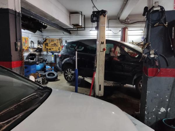 Local en paseo de las Acacias