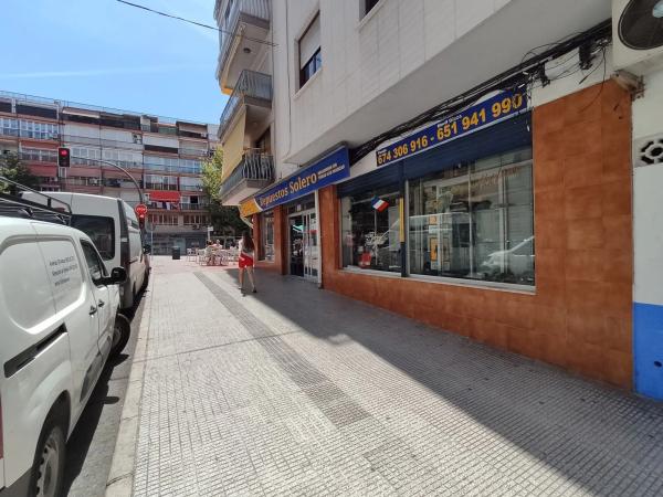 Local en avenida Rei Jaume i