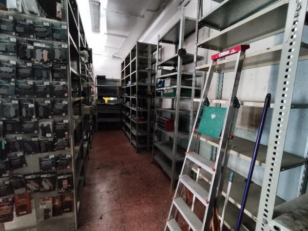 Local en avenida Rei Jaume i