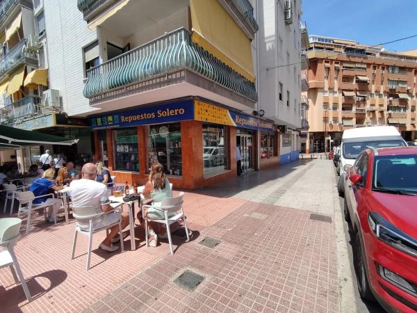 Local en avenida Rei Jaume i