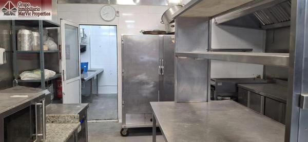 Local en Pueblo Levante