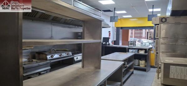 Local en Pueblo Levante