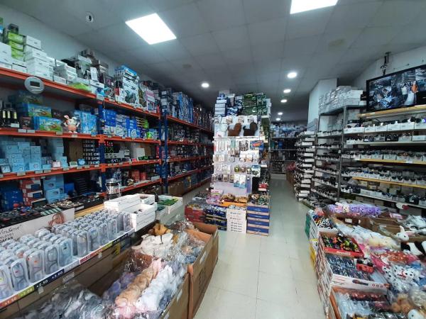 Local en Pueblo Levante