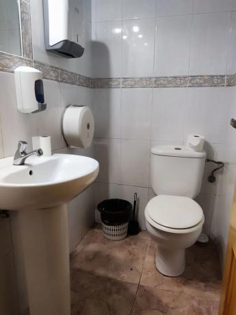 Local en calle del Marqués de Comillas, Benidorm, 12