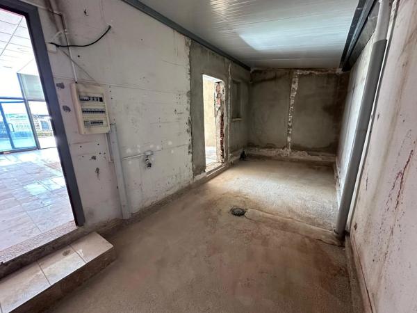 Local en Pueblo Levante