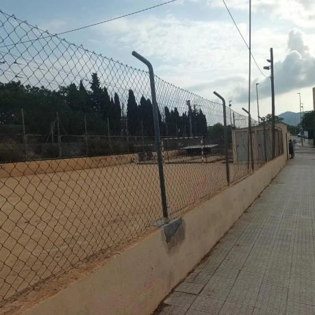 Local en Pueblo Levante