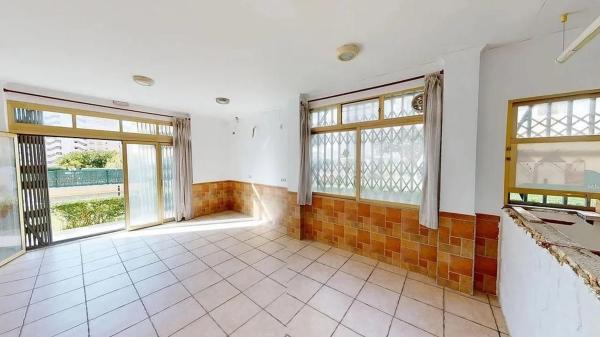 Local en calle Noruega