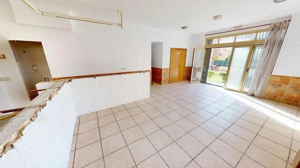 Local en calle Noruega