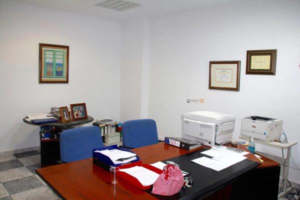 Local en calle del Marqués de Comillas