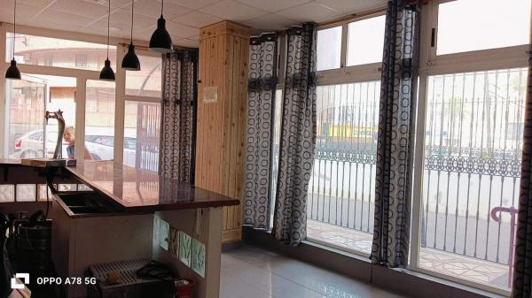 Local en Barrio Zona Sierra Helada