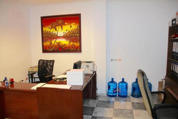 Local en calle del Marqués de Comillas