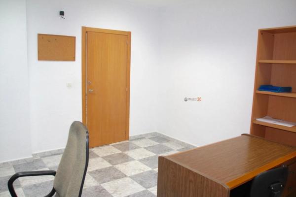 Local en calle del Marqués de Comillas