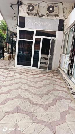 Local en Barrio Zona Sierra Helada