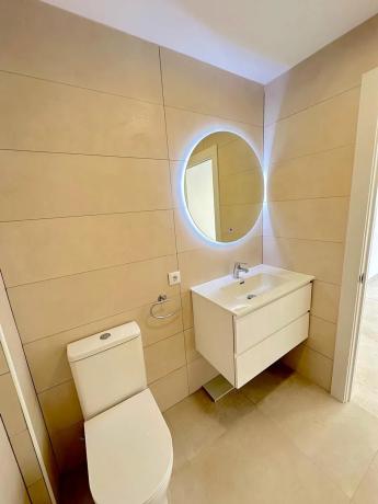 Local en calle Pajares, 1