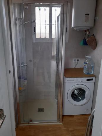 Local en calle de Finestrat, 3