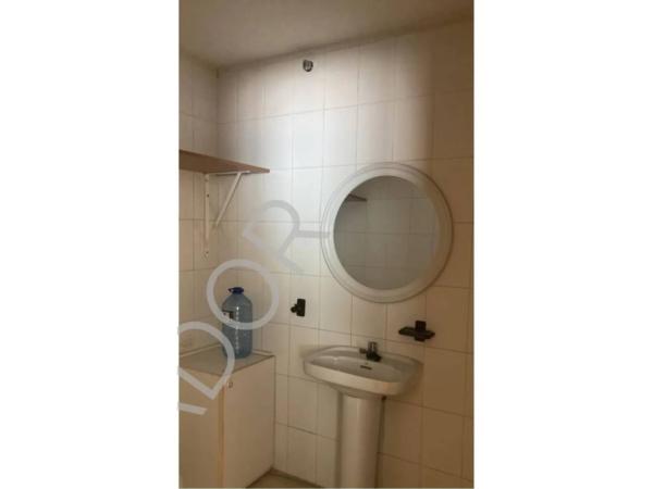 Local en avenida de Montecarlo, 2 --6