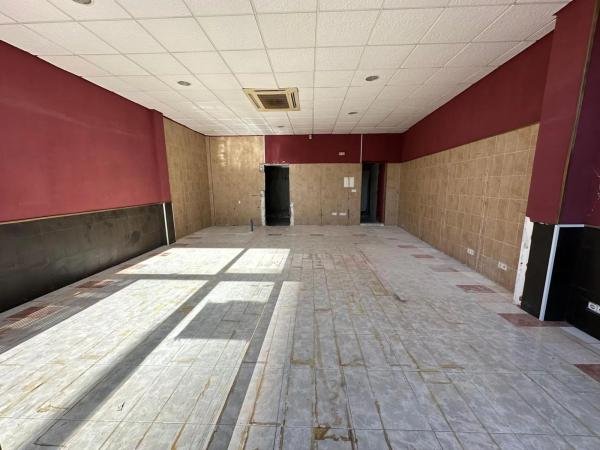 Local en Pueblo Levante