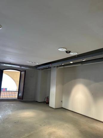 Local en calle de Tomàs Ortuño, 8