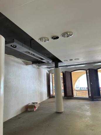 Local en calle de Tomàs Ortuño, 8