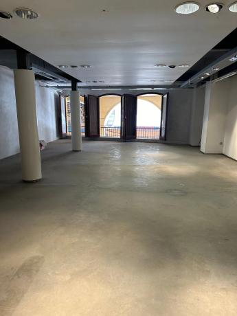 Local en calle de Tomàs Ortuño, 8