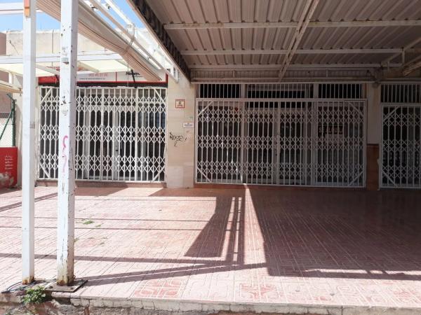 Local en calle Mirador, 9