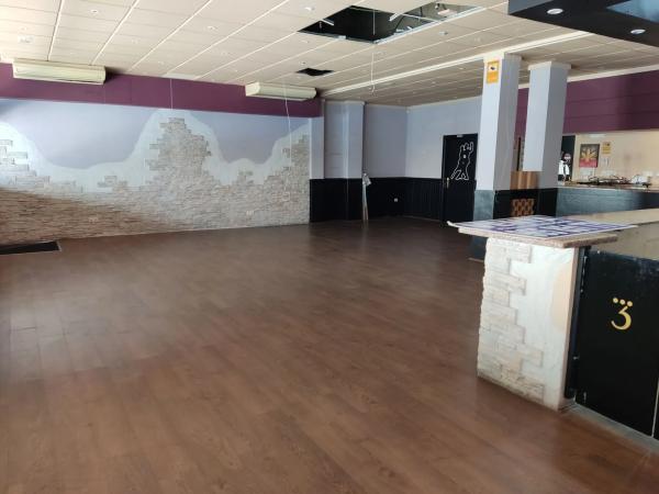 Local en avenida Bilbao, 4