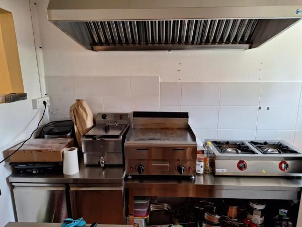 Local en Pueblo Levante