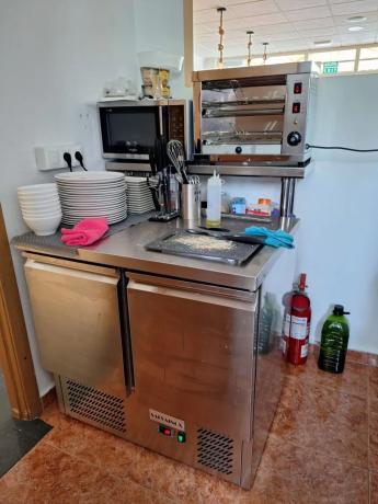 Local en Pueblo Levante