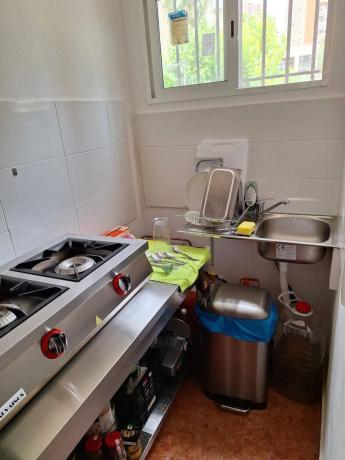 Local en Pueblo Levante